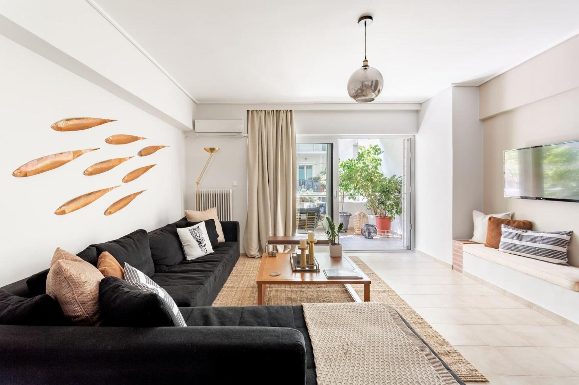 Fresh Detailed Stylish Apartment At Acropolis Atena Exterior foto