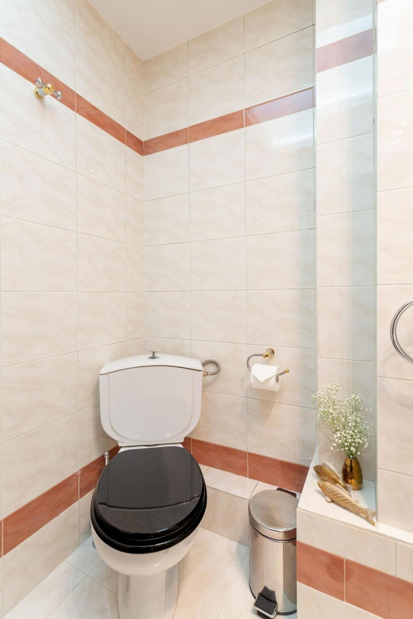 Fresh Detailed Stylish Apartment At Acropolis Atena Exterior foto