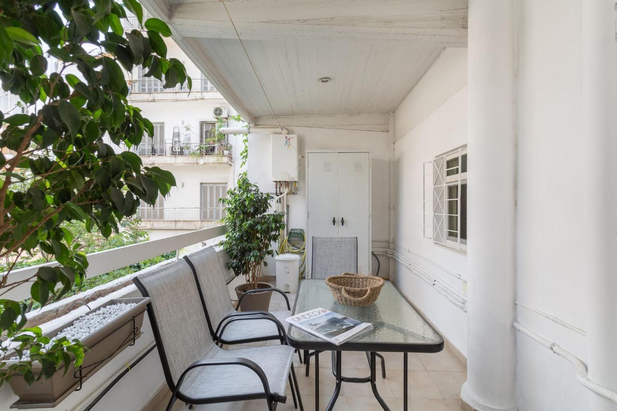 Fresh Detailed Stylish Apartment At Acropolis Atena Exterior foto